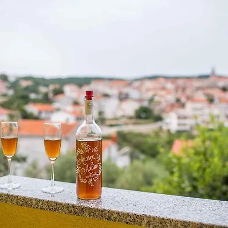 1 Apartment Vrbnik (Primorje-Gorski Kotar)